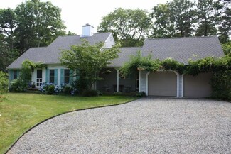 59 Forsyth Ct, Cotuit, MA 02635