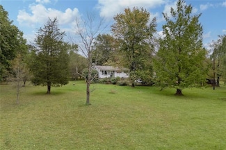 504 Heyer Mill Rd, Nazareth, PA 18064