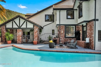 6057 Rainbow Hill Rd, Agoura Hills, CA 91301