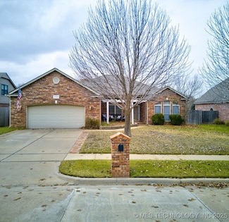3704 W Boston Place, Broken Arrow, OK 74012