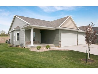 305 Ridge Dr, Fairfax, IA 52228