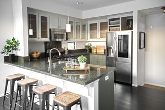 116 City Limits Cir, Emeryville, CA 94608