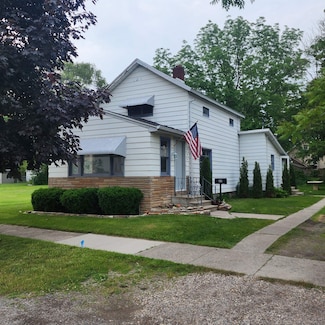609 Mccormick St, Bay City, MI 48708