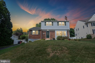 13 Pine Rd, Malvern, PA 19355