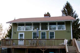11 Barrett Ave, Worcester, MA 01605