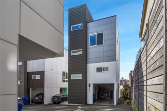 2831 SW Adams St, Seattle, WA 98126