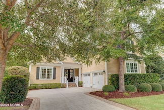 808 Bedminister Ln, Wilmington, NC 28405