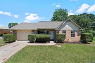 428 Magnolia, Hughes Springs, TX 75656