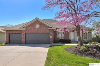 5210 S 165th St, Omaha, NE 68135