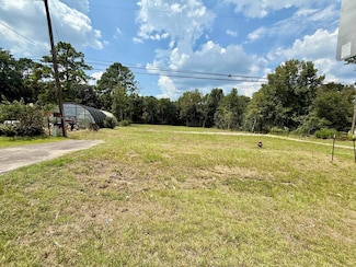 1017 N Main St, Lumberton, TX 77657