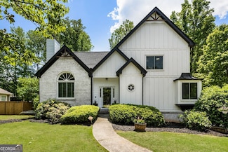 5600 Surrey Ct, Alpharetta, GA 30009