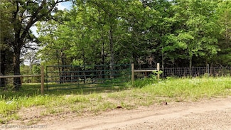 5565 Case Rd, Charleston, AR 72933