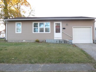 677 S Salt Pond Ave, Marshall, MO 65340