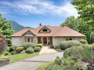 85 Eagle Rock Rd, Landrum, SC 29356