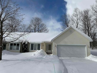 2150 Woods Ln, Petoskey, MI 49770