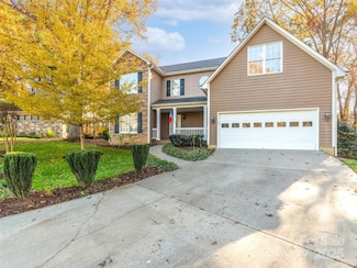 8 Amelia Ct, Arden, NC 28704