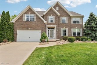 357 Belmar Blvd, Avon Lake, OH 44012