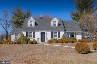 228 Center St, Sewell, NJ 08080