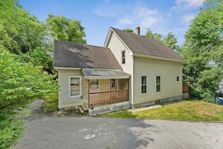 74 Pleasant St, Barre, VT 05641