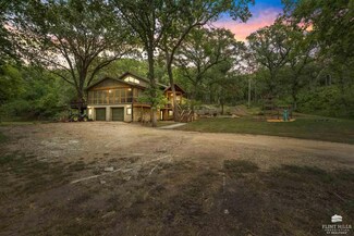 13205 Booth Creek Rd, Olsburg, KS 66520