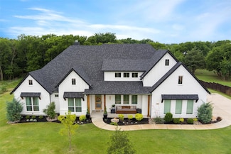 450 Cobb Ln, Waxahachie, TX 75167