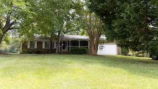 203 Lampkintown Rd, Burgess, VA 22432