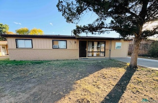 1620 W Juniper St, Roswell, NM 88203