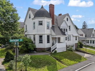 476 Main St, Lewiston, ME 04240