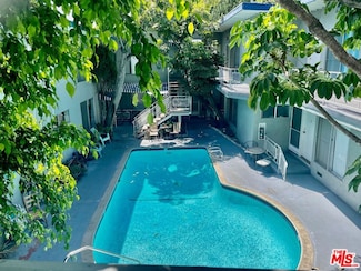 941 N San Vicente Blvd Unit 8, West Hollywood, CA 90069