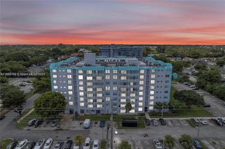 15600 NW 7th Ave Unit 708, Miami, FL 33169