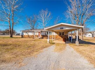 103 NE Tignor, Canadian, OK 74425