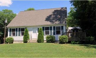 15 E Public St, Assonet, MA 02702