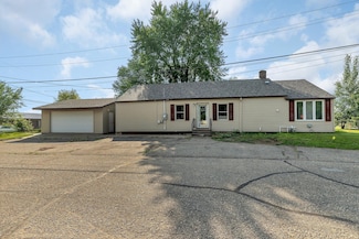 113 Barracuda Ave NE, Avon, MN 56310
