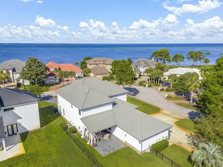 1007 Emerald Bay Dr, Destin, FL 32541