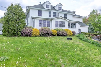 29 Center St Unit 1, Goffstown, NH 03045