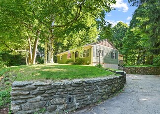 6 Steele St, Holden, MA 01520