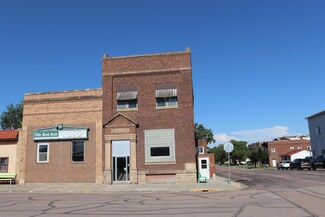 201 S Dumont Ave, Woonsocket, SD 57385