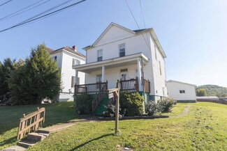 8318 Hazelwood Ave, Stonewood, WV 26301