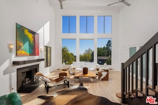 6319 Heather Dr, Los Angeles, CA 90068