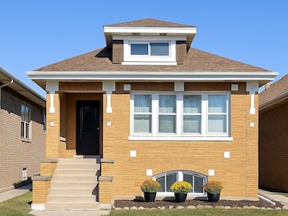 7871 W Oakleaf Ave, Elmwood Park, IL 60707