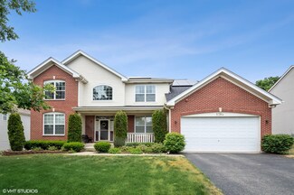 5784 Red Oak Dr, Hoffman Estates, IL 60192