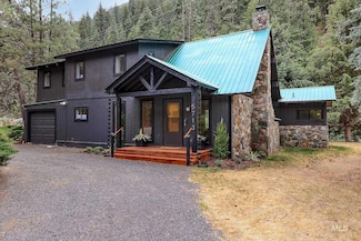 5713 & 5717 Pines Rd, New Meadows, ID 83654