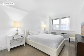 301 E 66th St Unit 7E, New York, NY 10065