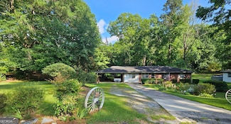 4884 Maurice Dr NW, Lilburn, GA 30047