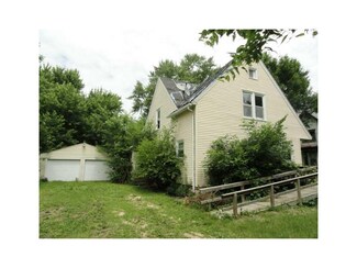 312 W 2nd St, Olin, IA 52320