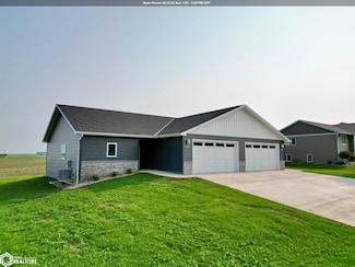 1399 E 11th St, Carroll, IA 51401