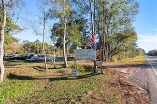 10527 Bellingrath Rd, Theodore, AL 36582