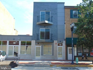 219 Market St, Camden, NJ 08102