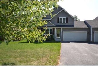 3 Moosehorn Hill Cir, Hubbardston, MA 01452