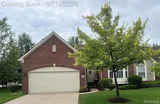 1128 Andover Cir Unit 88, Commerce Township, MI 48390